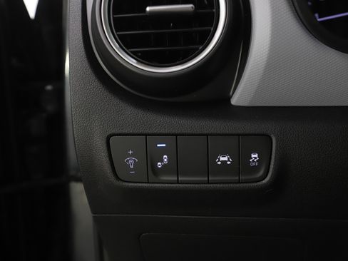 Used 2020 Hyundai Kona Limited image 23