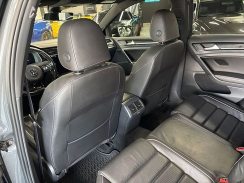 Used 2018 Volkswagen Golf R 4-Door AWD/4WD image 37