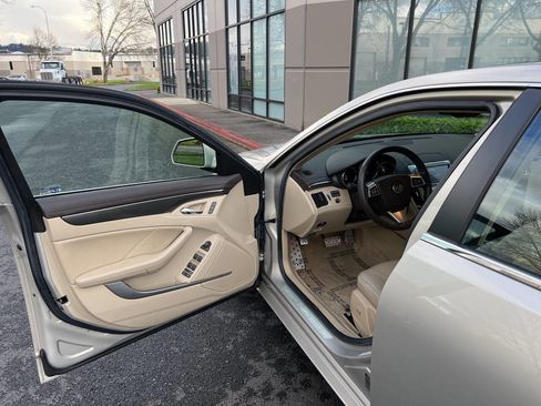 Used 2008 Cadillac CTS 3.6 RWD image 7