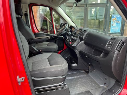 Used 2017 RAM ProMaster 2500 w/ Mopar Trailer Tow Group FWD image 19