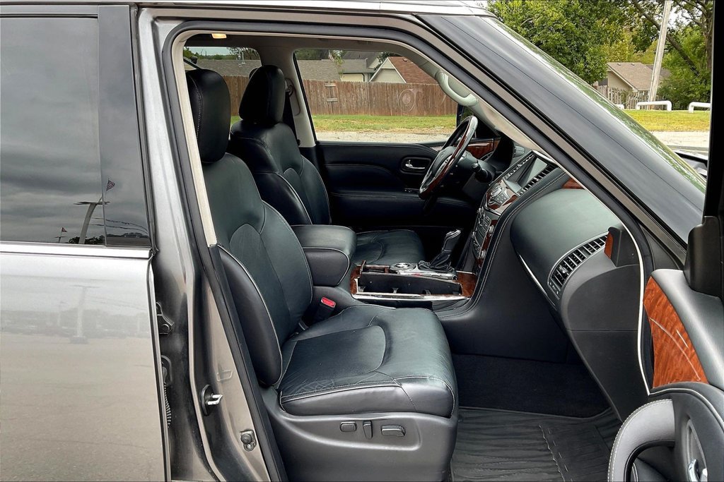 Used 2019 INFINITI QX80 Luxe RWD image 16