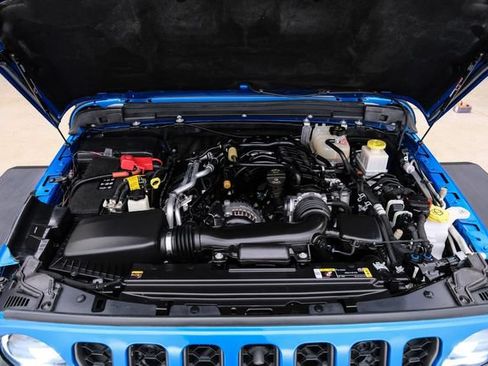 Used 2023 Jeep Gladiator Rubicon w/ LED Lighting Group AWD/4WD image 89