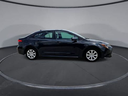 Certified 2024 Toyota Corolla LE FWD image 9