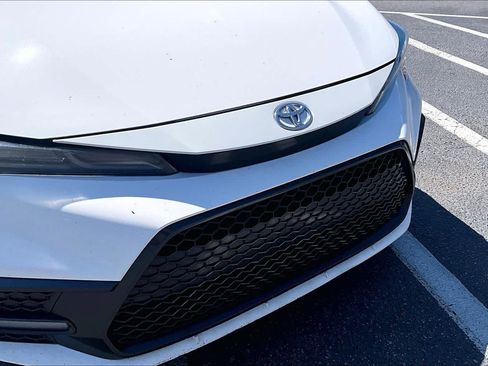 Used 2021 Toyota Corolla SE image 29