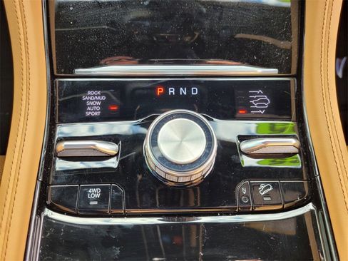 Used 2025 Jeep Grand Cherokee L Summit image 34