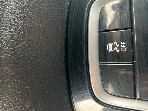 Used 2021 Toyota Corolla LE FWD image 22