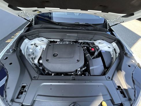 New 2026 Volvo XC90 B6 Plus image 14