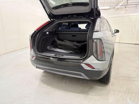 New 2026 Cadillac Optiq Sport 2 image 27