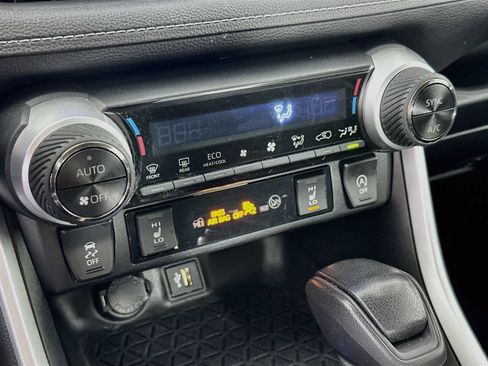 Used 2023 Toyota RAV4 XLE w/ XLE Grade Weather Package AWD/4WD image 17