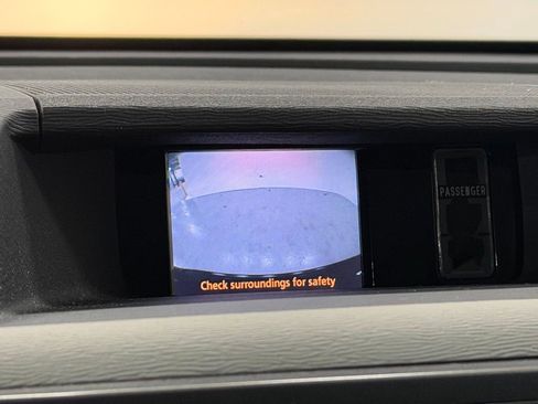 Used 2011 Toyota Sienna LE image 20