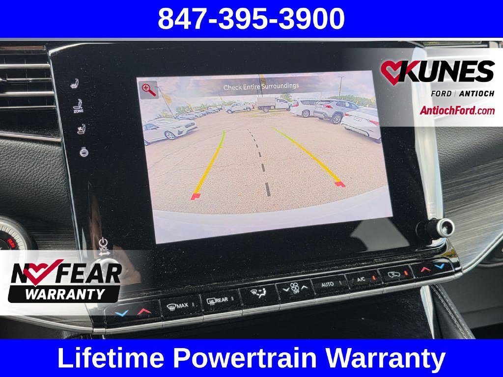 Used 2024 Jeep Wagoneer L Series II AWD/4WD image 58