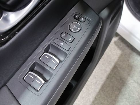 Used 2024 Honda CR-V EX-L image 14