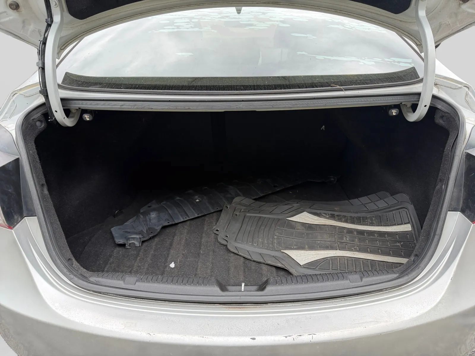 Used 2013 Hyundai Elantra GLS FWD image 19