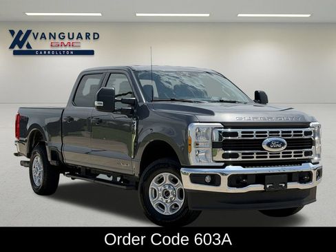 Used 2025 Ford F250 XLT w/ FX4 Off-Road Package AWD/4WD image 2