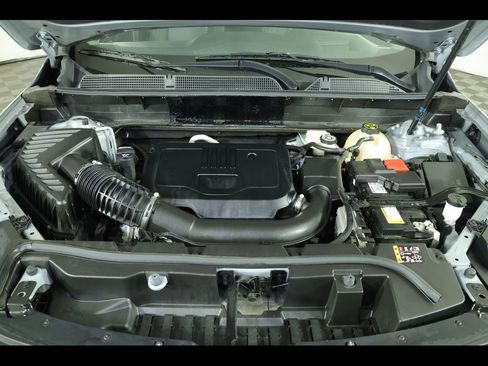 Used 2023 GMC Acadia SLT w/ Elevation Edition image 23