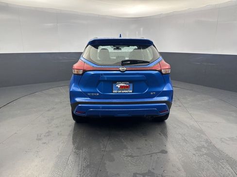 Used 2024 Nissan Kicks SR image 4