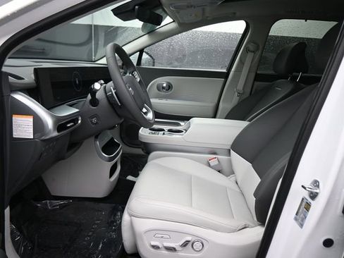 New 2026 Hyundai Ioniq 9 Limited AWD/4WD image 11