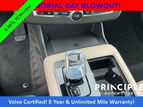 Certified 2025 Volvo XC90 B6 Plus AWD/4WD image 22