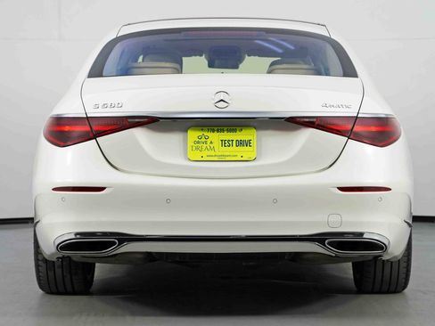 Used 2022 Mercedes-Benz S 580 4MATIC Sedan image 11