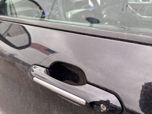 Used 2023 Ford Explorer Limited w/ Equipment Group 301A image 3