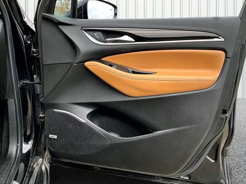 Used 2019 Buick Enclave Premium image 29