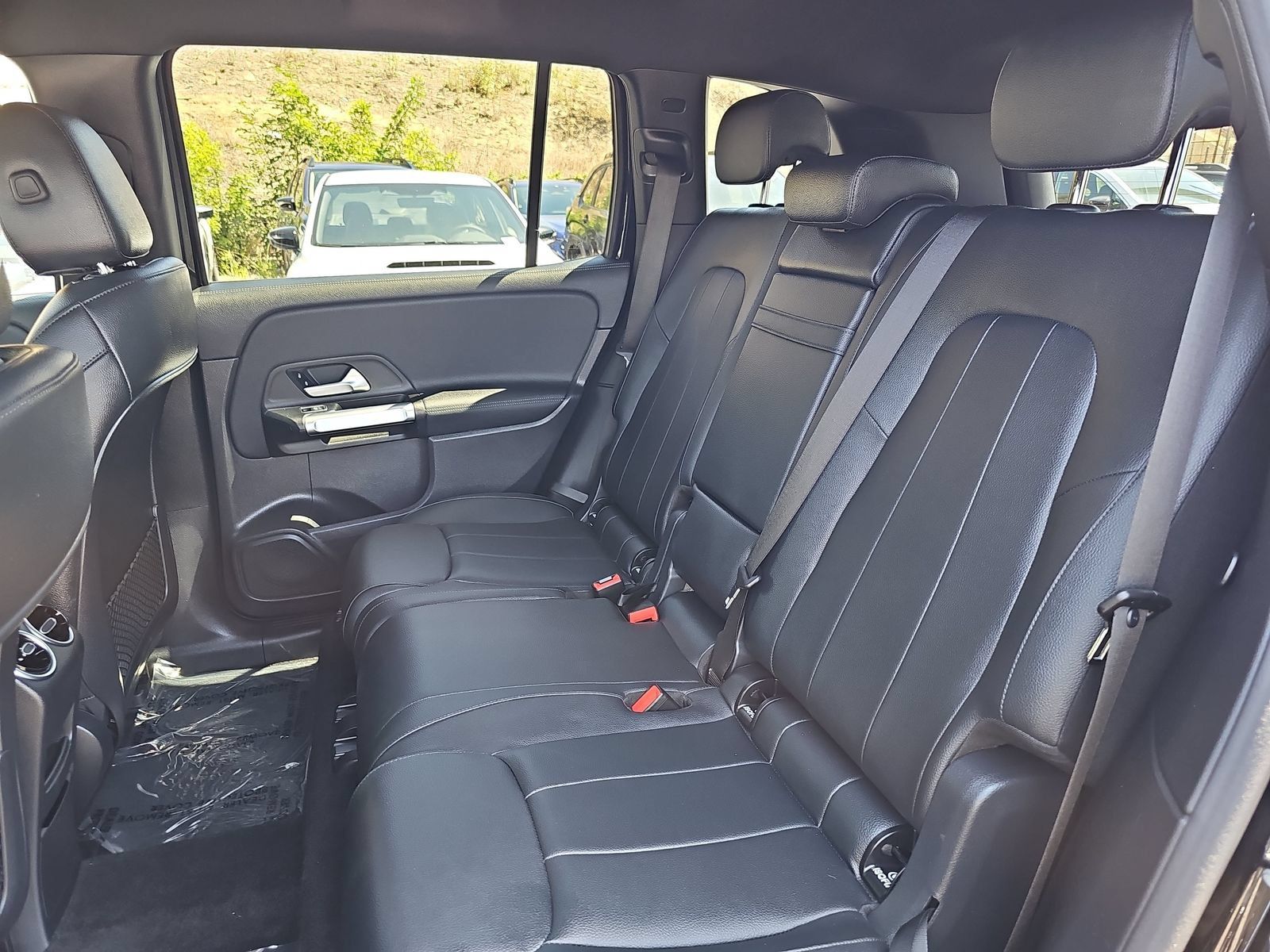 Used 2023 Mercedes-Benz EQB 300 4MATIC image 14