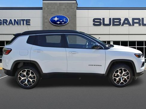 Used 2026 Jeep Compass Limited AWD/4WD image 14