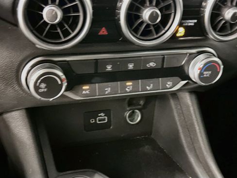 Used 2023 Nissan Sentra S FWD image 24