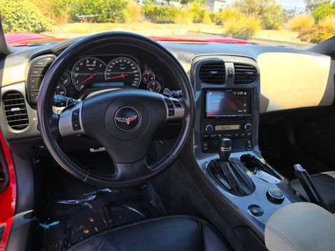 Used 2009 Chevrolet Corvette Convertible w/ Preferred Equipment Group RWD image 39
