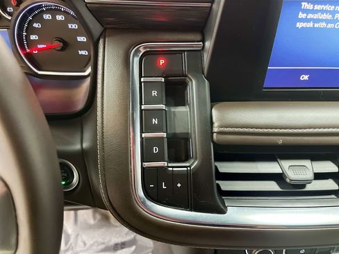 Used 2024 Chevrolet Tahoe LS AWD/4WD image 17