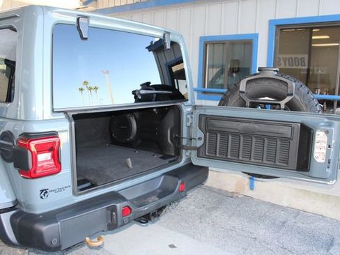 Used 2024 Jeep Wrangler Unlimited Rubicon 392 image 27