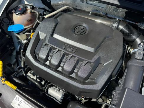 Used 2018 Volkswagen Beetle 2.0T S image 26