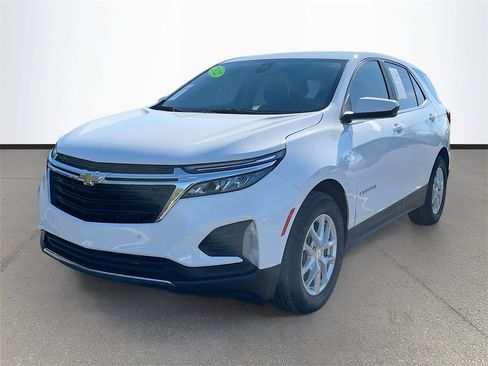 Used 2022 Chevrolet Equinox LT image 3