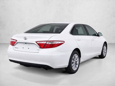 Used 2015 Toyota Camry LE FWD image 7