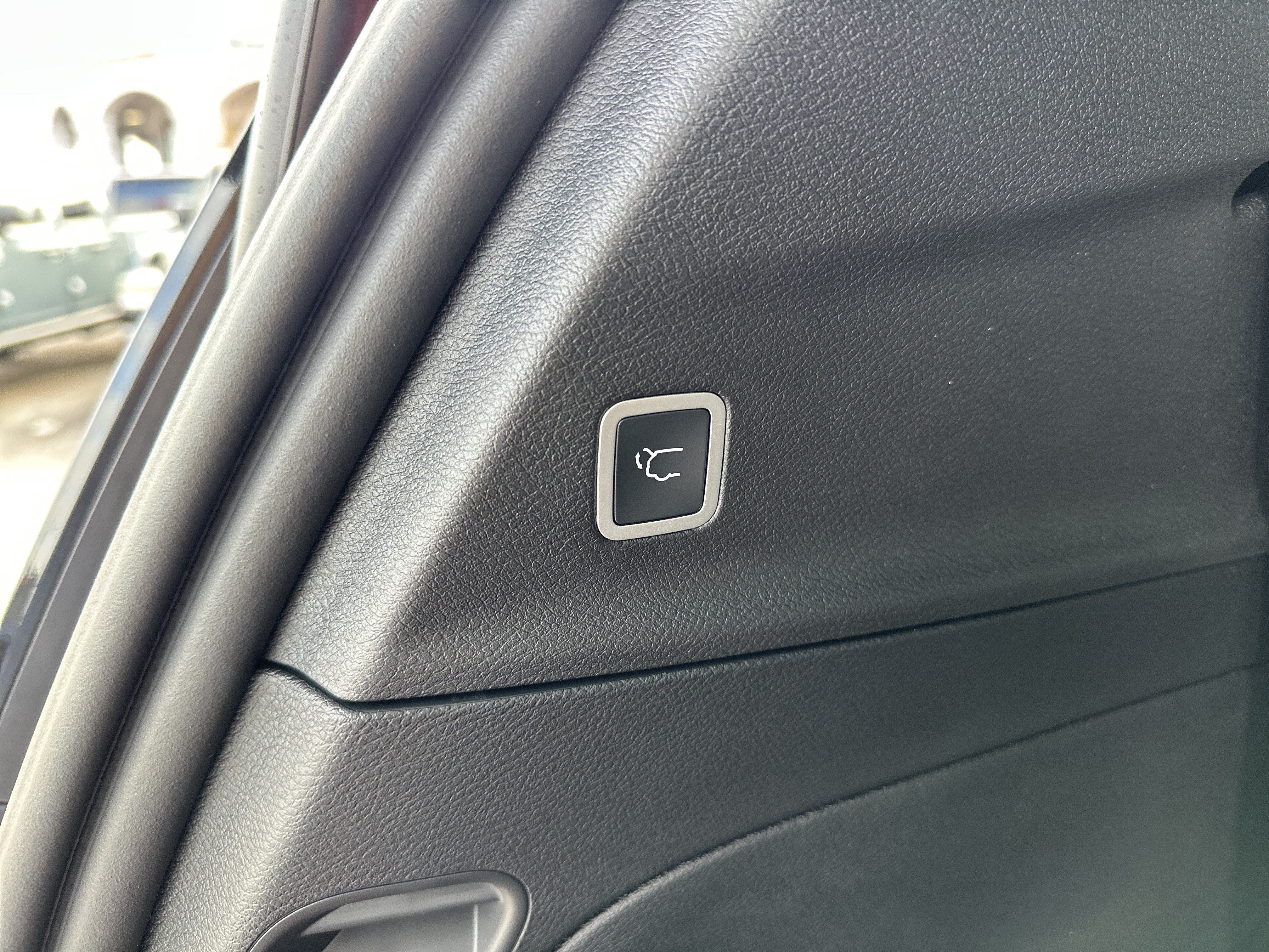 New 2026 Chrysler Pacifica Select FWD image 22