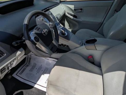 Used 2013 Toyota Prius Three w/ Solar Roof Pkg FWD image 14