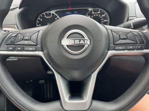 Used 2024 Nissan Altima 2.5 SV image 29