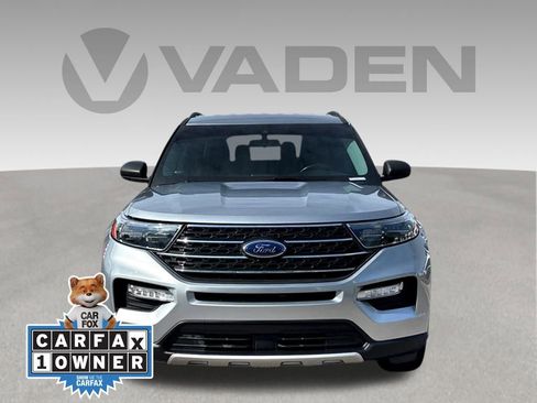 Used 2022 Ford Explorer XLT w/ Equipment Group 202A RWD image 2