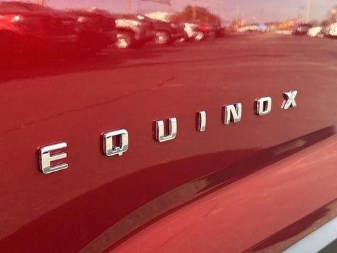 Certified 2025 Chevrolet Equinox LT w/ Convenience Package II AWD/4WD image 32