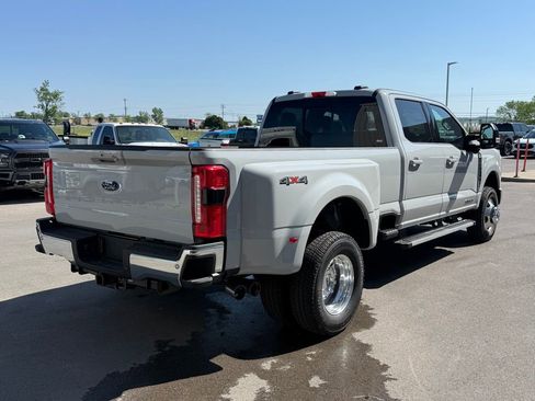 New 2026 Ford F350 4x4 Crew Cab DRW Super Duty image 36