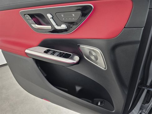 New 2026 Mercedes-Benz GLC 300 4MATIC image 19