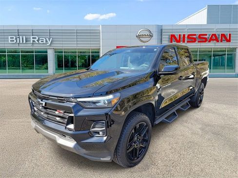 Used 2024 Chevrolet Colorado Z71 w/ Z71 Convenience Package 2 image 2