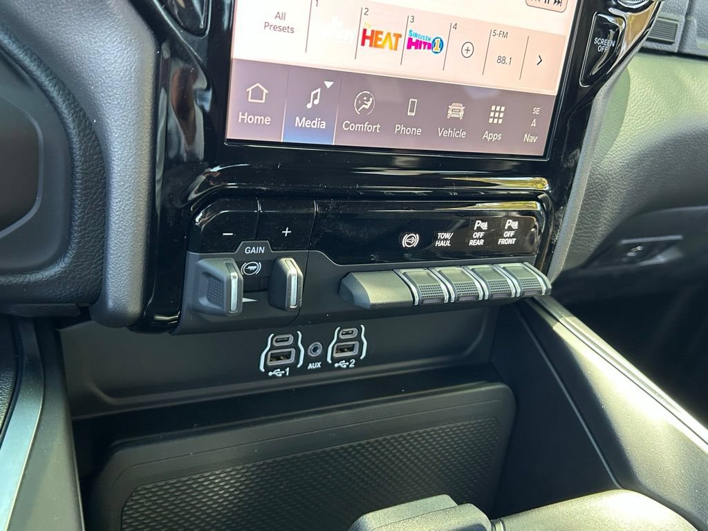 New 2026 RAM 3500 Big Horn AWD/4WD image 51