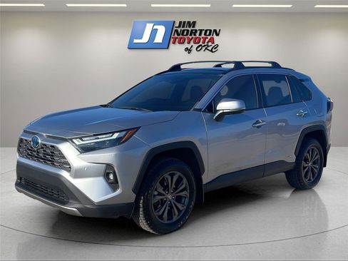Used 2023 Toyota RAV4 Limited image 1