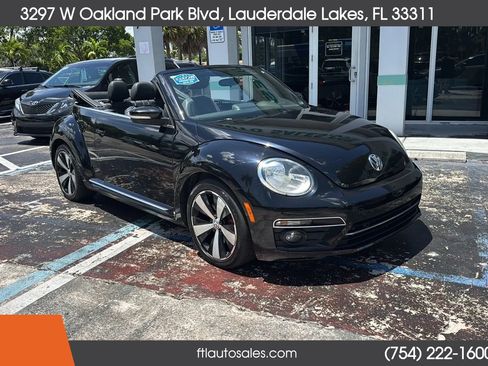 Used 2013 Volkswagen Beetle 2.0T FWD image 12