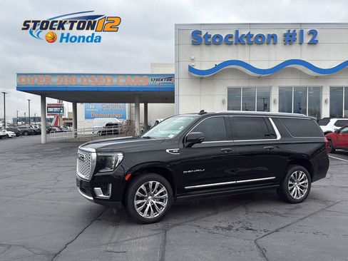Used 2021 GMC Yukon XL Denali w/ Denali Premium Package AWD/4WD image 1