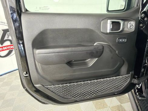 Used 2023 Jeep Gladiator Mojave w/ LED Lighting Group image 11