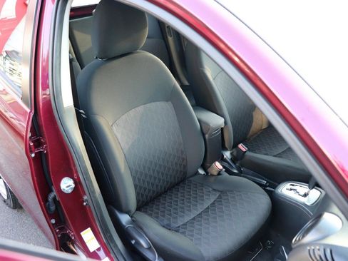 Used 2024 Mitsubishi Mirage ES FWD image 13