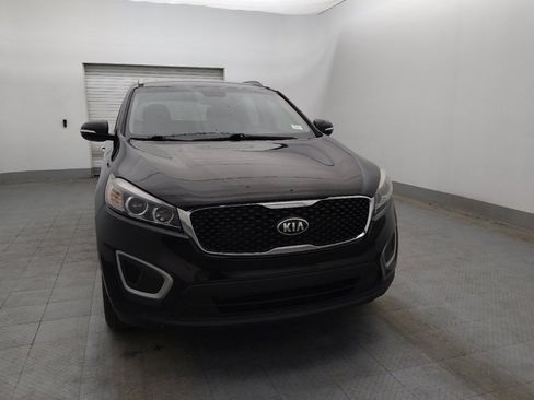 Used 2018 Kia Sorento LX image 14