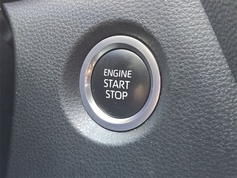 Used 2023 Toyota Corolla SE image 22